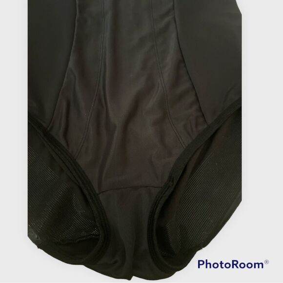 ⚡️COPY - (NWOT) Miraclesuit Hi-Waist Brief⚡️ - Picture 4 of 5